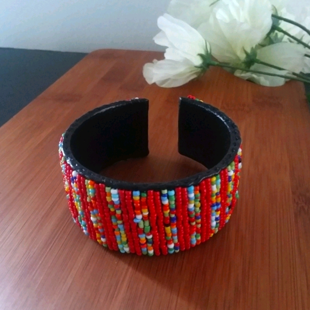 1PC Beautiful Kenyan Beaded Leather Bracelet - Picture 2 of 5